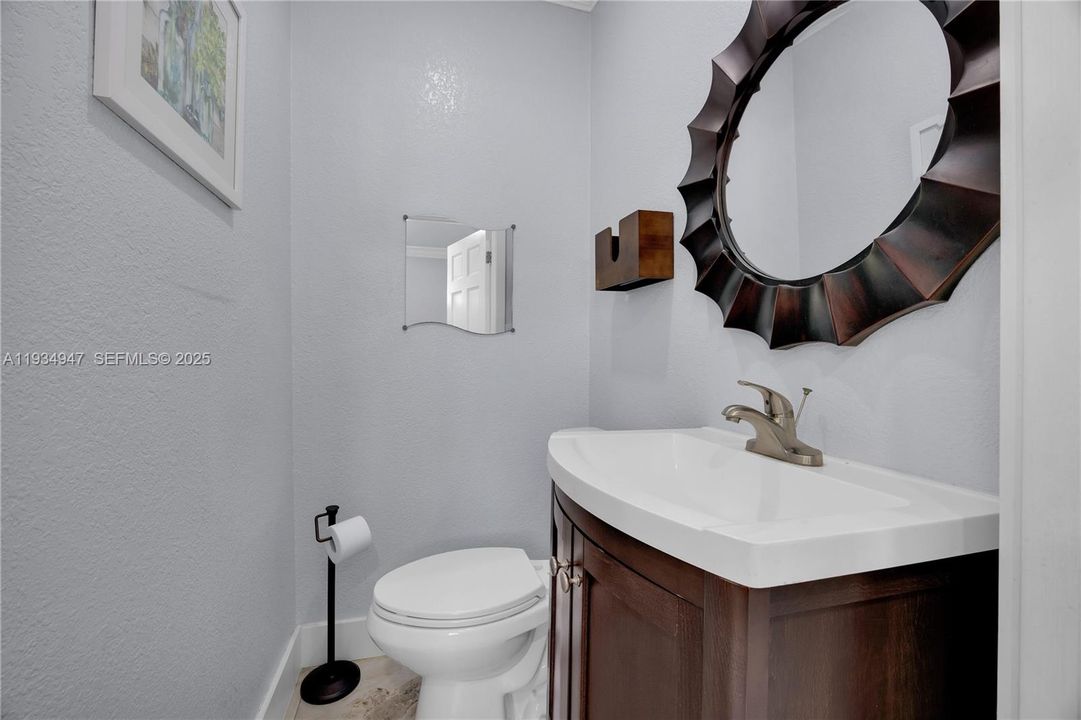 For Rent: $4,500 (3 beds, 2 baths, 2030 Square Feet)