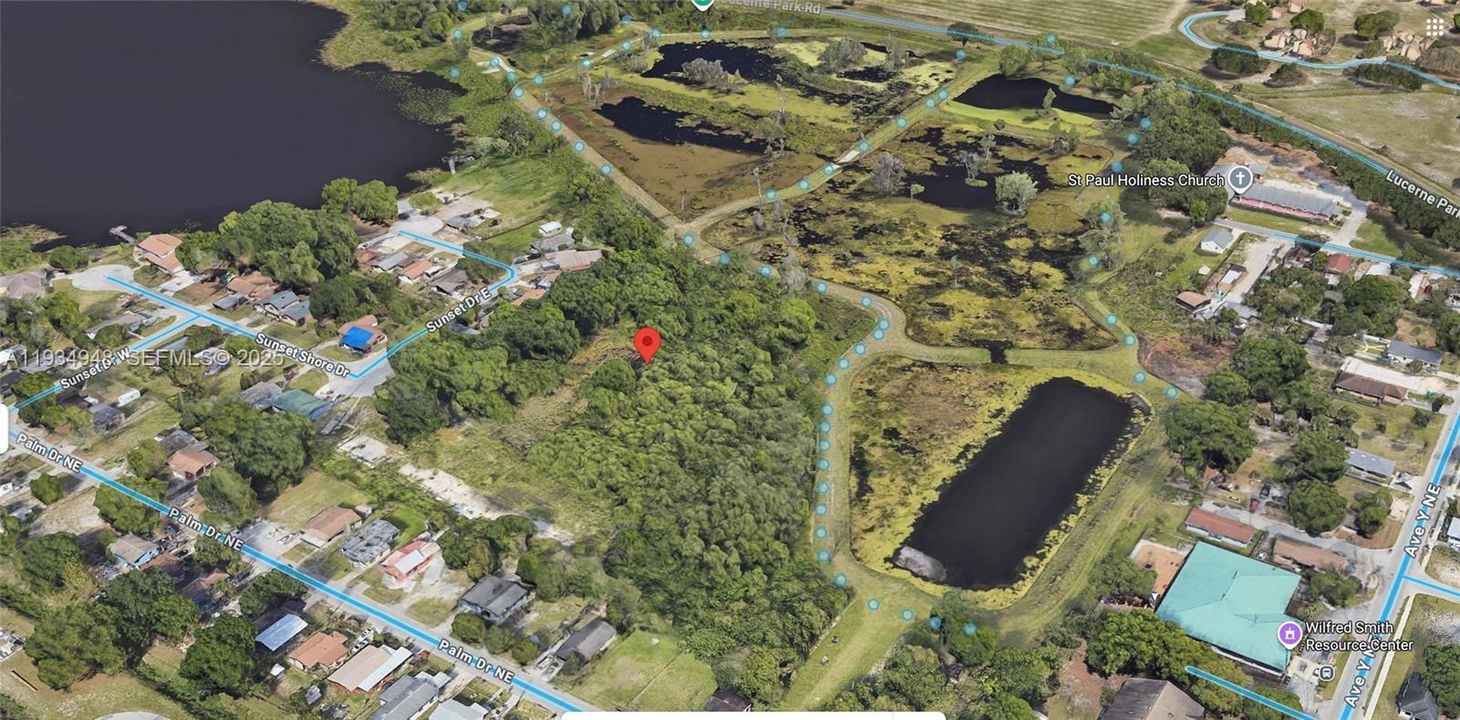 На продажу: $27,000 (1.77 acres)