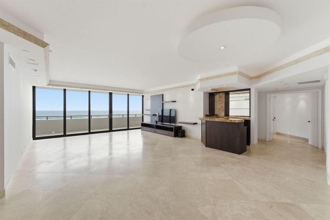 3100 S Ocean Blvd APT 403S Palm Beach FL