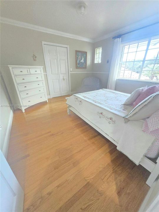 На продажу: $1,350,000 (5 спален, 3 ванн, 3767 Квадратных фут)