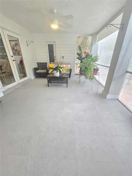 На продажу: $1,350,000 (5 спален, 3 ванн, 3767 Квадратных фут)