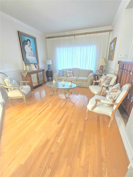 На продажу: $1,350,000 (5 спален, 3 ванн, 3767 Квадратных фут)