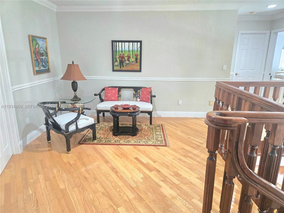 На продажу: $1,350,000 (5 спален, 3 ванн, 3767 Квадратных фут)