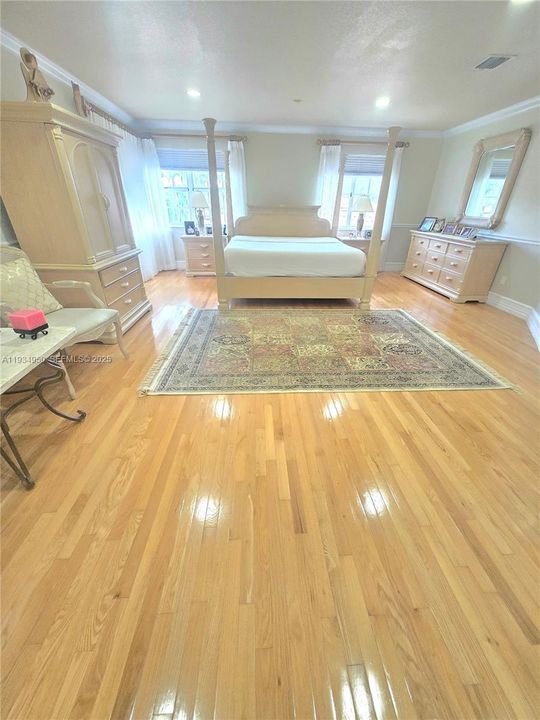 На продажу: $1,350,000 (5 спален, 3 ванн, 3767 Квадратных фут)