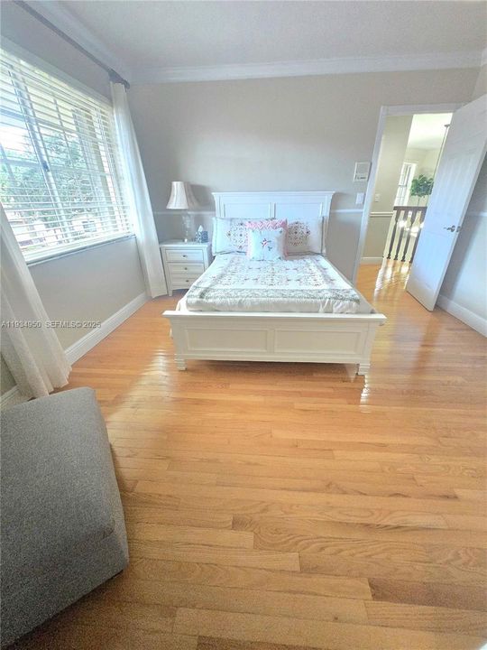 На продажу: $1,350,000 (5 спален, 3 ванн, 3767 Квадратных фут)