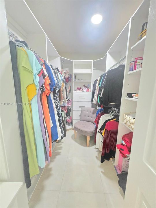 На продажу: $1,350,000 (5 спален, 3 ванн, 3767 Квадратных фут)