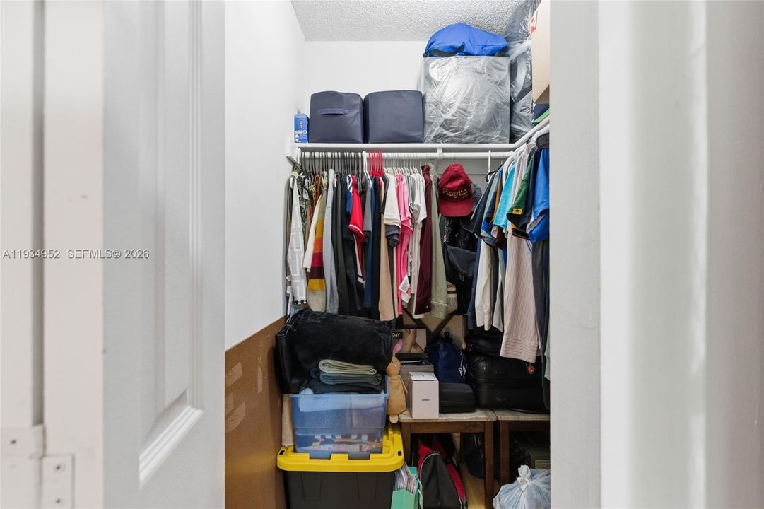 Недавно продано: $212,000 (1 спален, 1 ванн, 546 Квадратных фут)