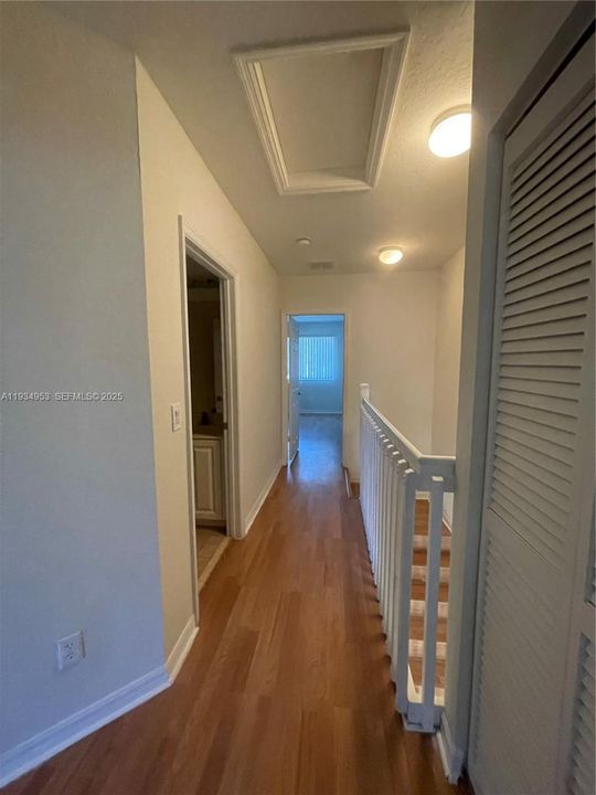 待售: $265,000 (3 贝兹, 2 浴室, 1318 平方英尺)