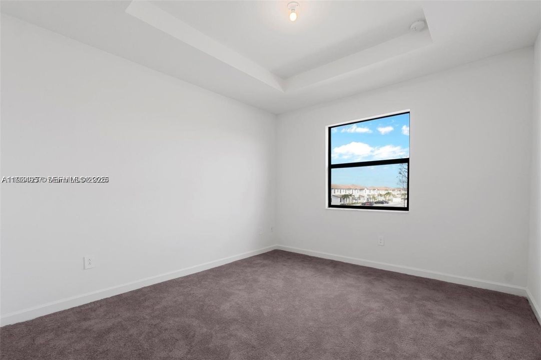 В аренду: $2,850 (3 спален, 2 ванн, 1442 Квадратных фут)