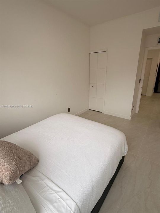 В аренду: $2,500 (2 спален, 1 ванн, 735 Квадратных фут)