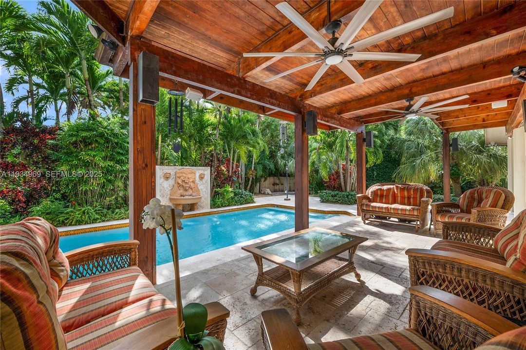 For Sale: $1,375,000 (3 beds, 2 baths, 2164 Square Feet)