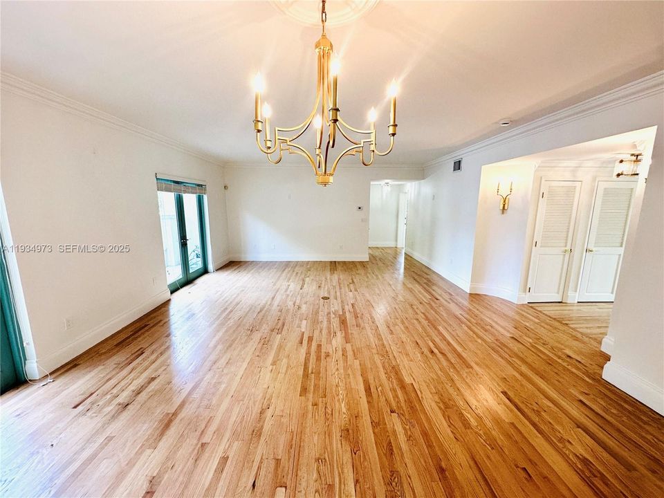 En Renta: $8,500 (3 camas, 3 baños, 2100 Pies cuadrados)