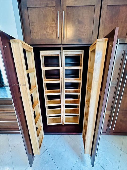 En Renta: $8,500 (3 camas, 3 baños, 2100 Pies cuadrados)