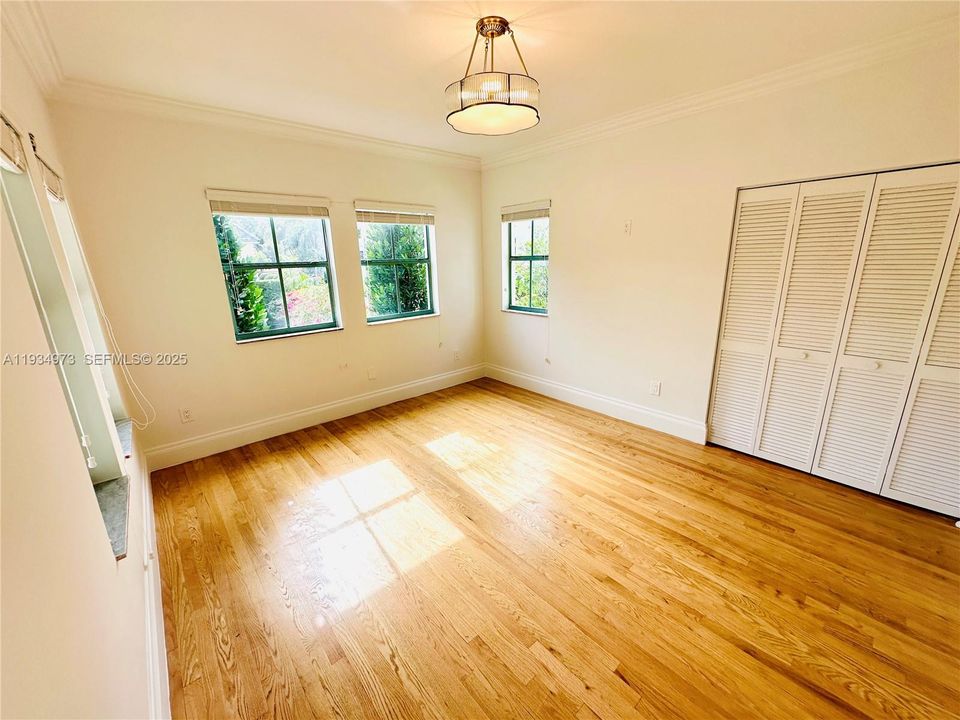 En Renta: $8,500 (3 camas, 3 baños, 2100 Pies cuadrados)