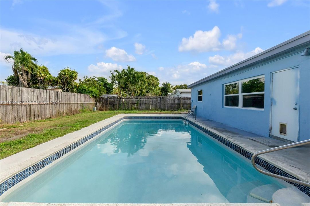 待售: $499,900 (3 贝兹, 2 浴室, 1748 平方英尺)