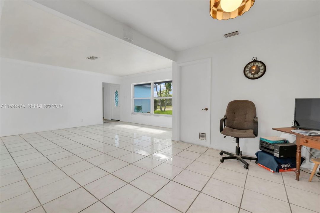 待售: $499,900 (3 贝兹, 2 浴室, 1748 平方英尺)