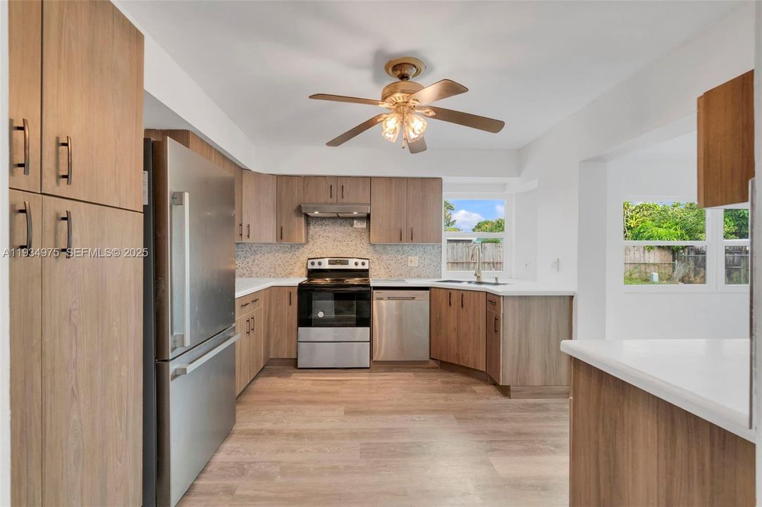 待售: $499,900 (3 贝兹, 2 浴室, 1748 平方英尺)