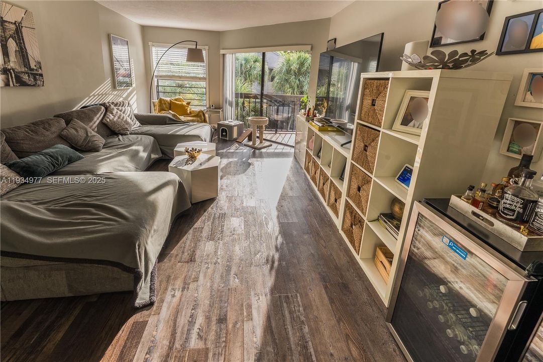 出租: $2,700 (3 贝兹, 2 浴室, 1152 平方英尺)