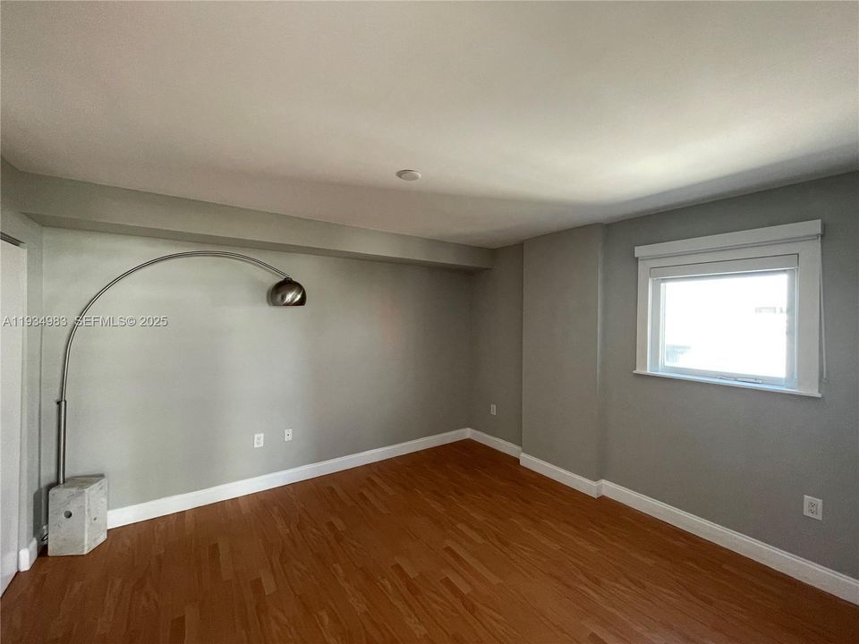 For Rent: $2,600 (1 beds, 1 baths, 629 Square Feet)