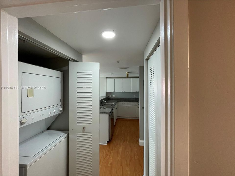For Rent: $2,600 (1 beds, 1 baths, 629 Square Feet)