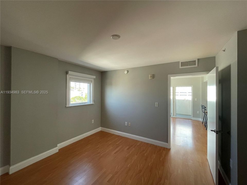 For Rent: $2,600 (1 beds, 1 baths, 629 Square Feet)