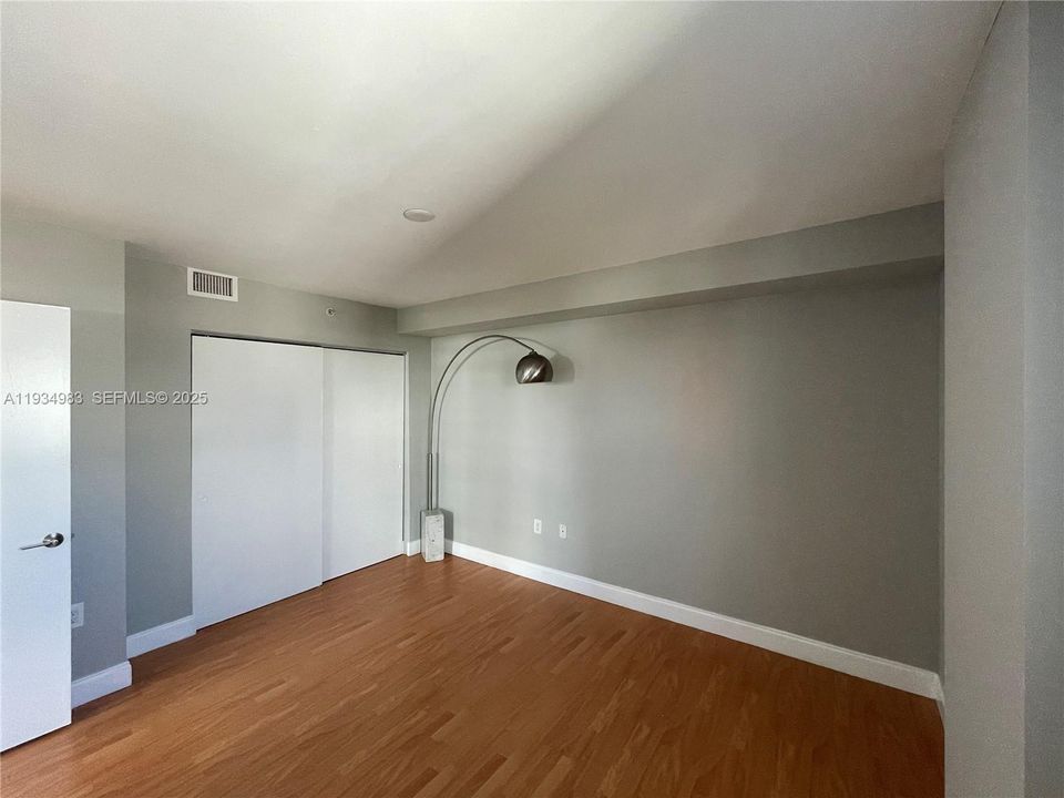 For Rent: $2,600 (1 beds, 1 baths, 629 Square Feet)