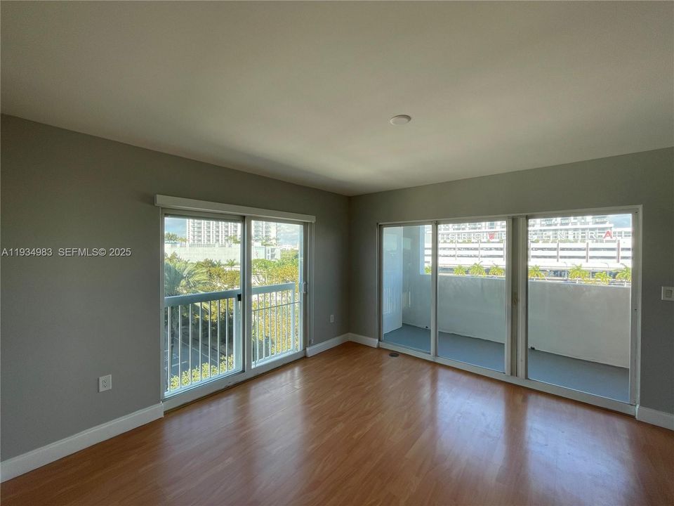For Rent: $2,600 (1 beds, 1 baths, 629 Square Feet)