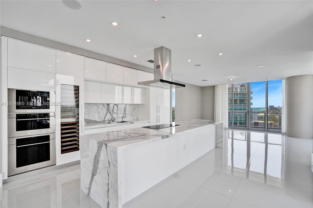 En Venta: $4,700,000 (4 camas, 4 baños, 4695 Pies cuadrados)