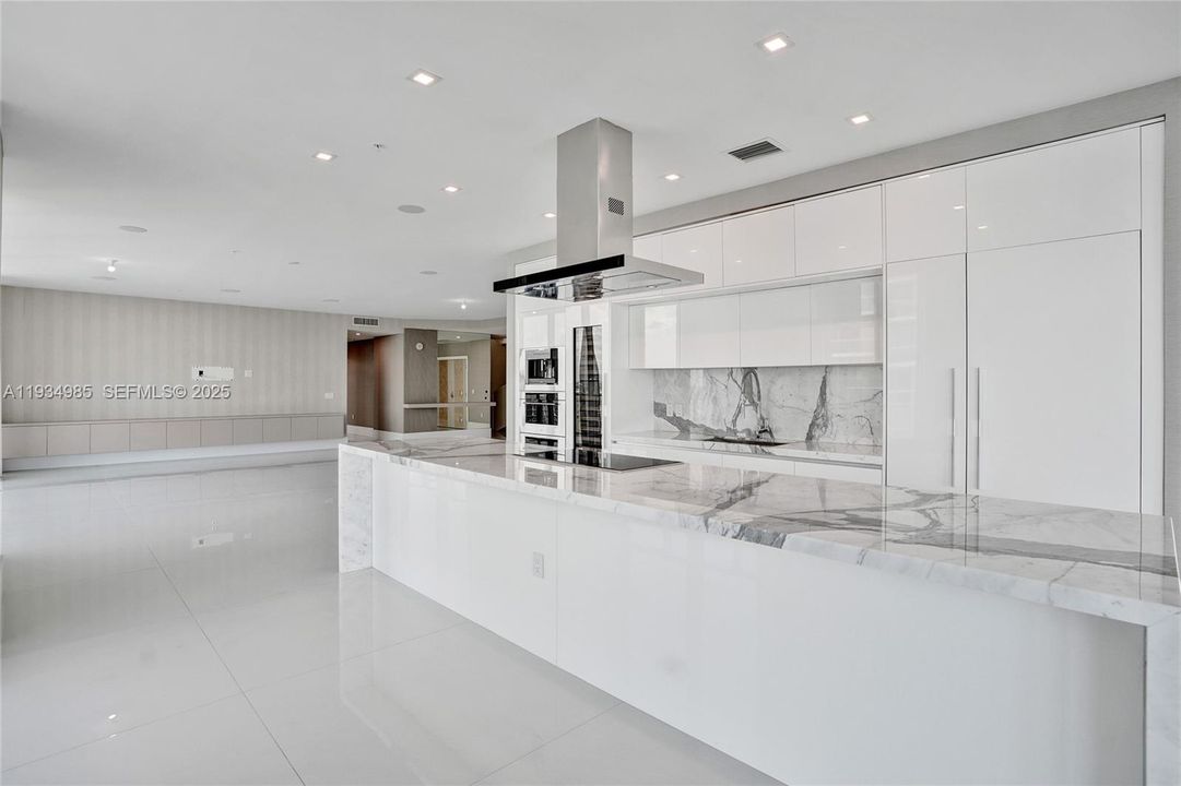 En Venta: $4,700,000 (4 camas, 4 baños, 4695 Pies cuadrados)