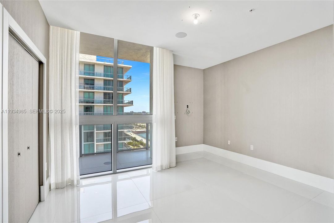 En Venta: $4,700,000 (4 camas, 4 baños, 4695 Pies cuadrados)