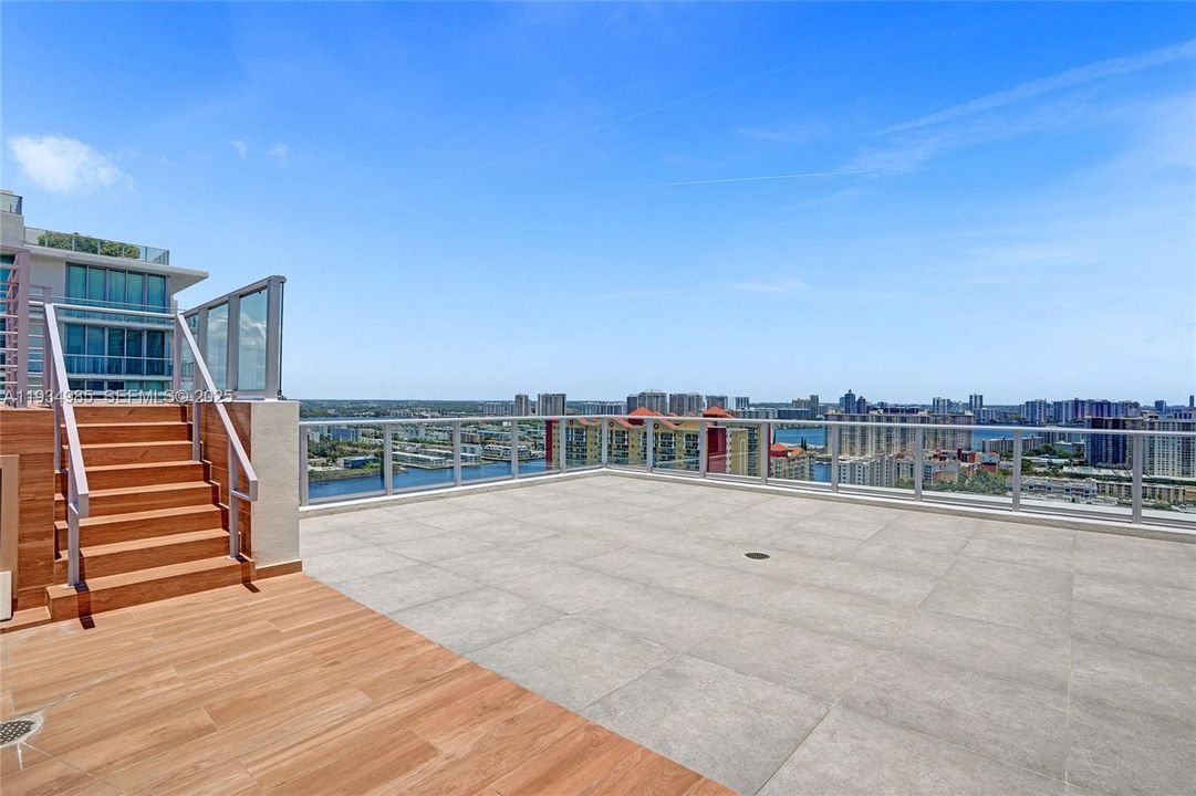 En Venta: $4,700,000 (4 camas, 4 baños, 4695 Pies cuadrados)