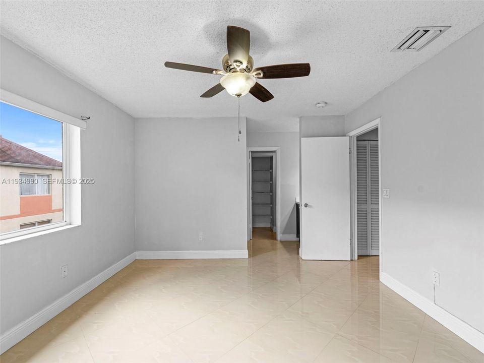 出租: $2,700 (2 贝兹, 2 浴室, 0 平方英尺)