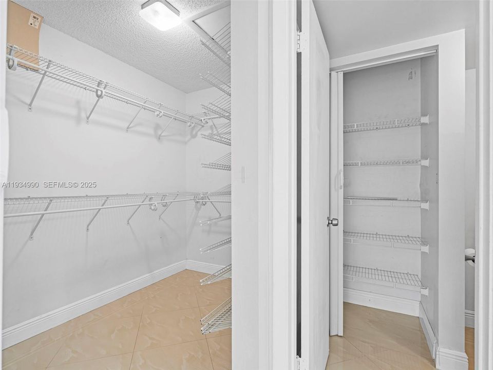 出租: $2,700 (2 贝兹, 2 浴室, 0 平方英尺)