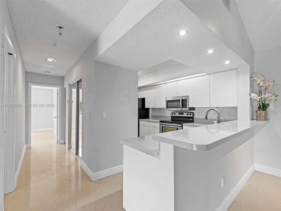 出租: $2,700 (2 贝兹, 2 浴室, 0 平方英尺)