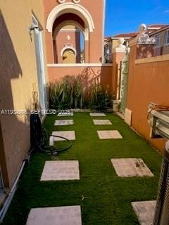 В аренду: $2,950 (3 спален, 2 ванн, 1396 Квадратных фут)