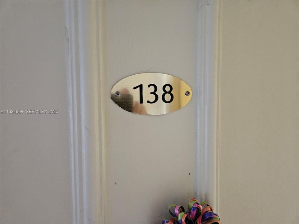 На продажу: $109,000 (1 спален, 1 ванн, 675 Квадратных фут)