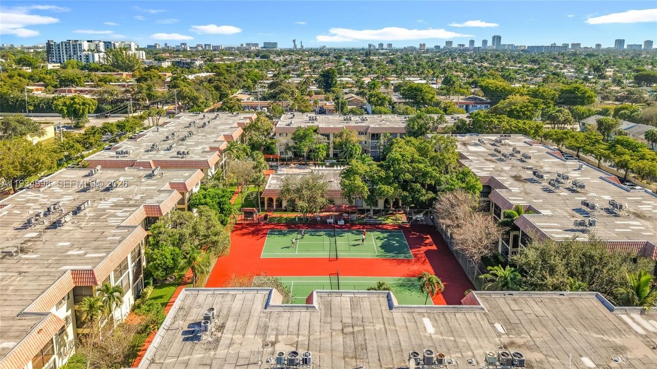 For Sale: $109,000 (1 beds, 1 baths, 675 Square Feet)