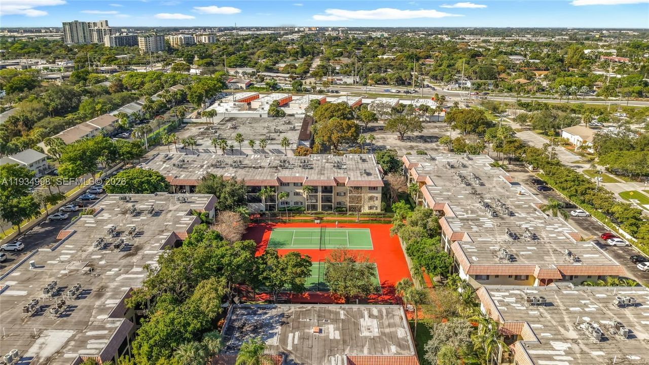 For Sale: $109,000 (1 beds, 1 baths, 675 Square Feet)