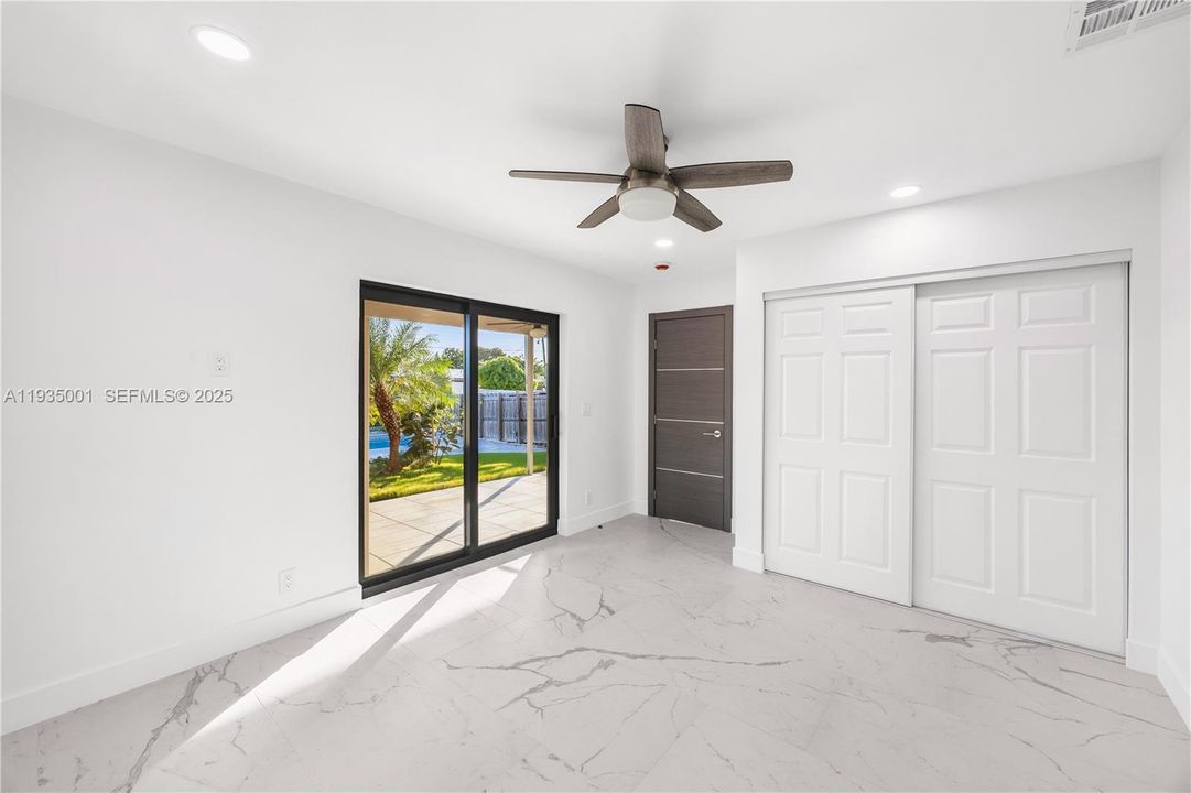 For Rent: $5,900 (4 beds, 2 baths, 1659 Square Feet)