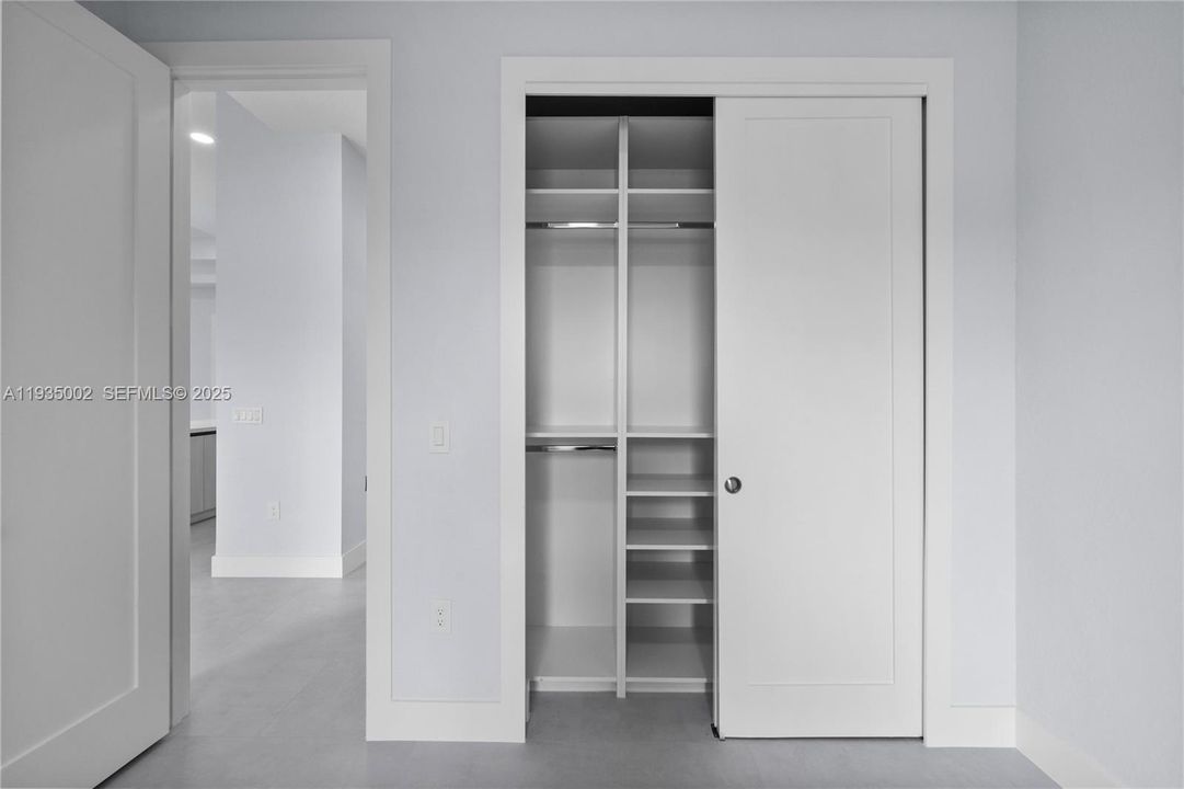 待售: $630,000 (4 贝兹, 3 浴室, 0 平方英尺)