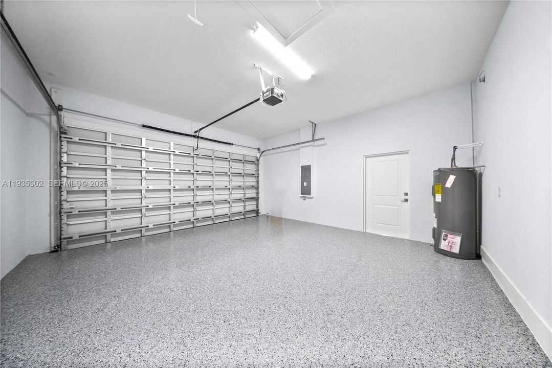 待售: $630,000 (4 贝兹, 3 浴室, 0 平方英尺)