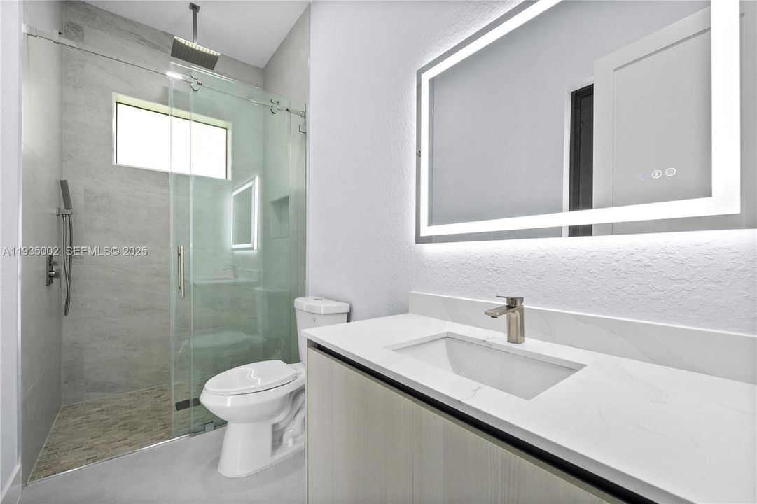 待售: $630,000 (4 贝兹, 3 浴室, 0 平方英尺)