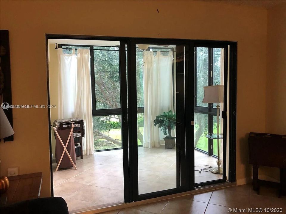 En Renta: $2,400 (2 camas, 2 baños, 1050 Pies cuadrados)