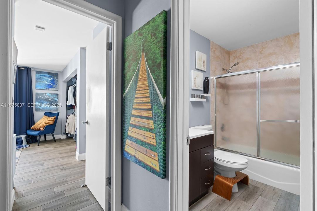 For Sale: $499,500 (3 beds, 2 baths, 1390 Square Feet)