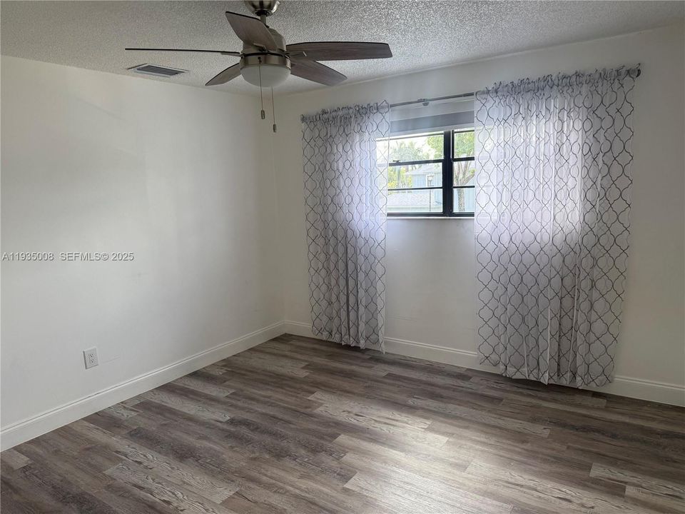 For Rent: $4,000 (3 beds, 2 baths, 1793 Square Feet)