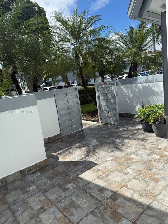 For Rent: $4,000 (3 beds, 2 baths, 1793 Square Feet)