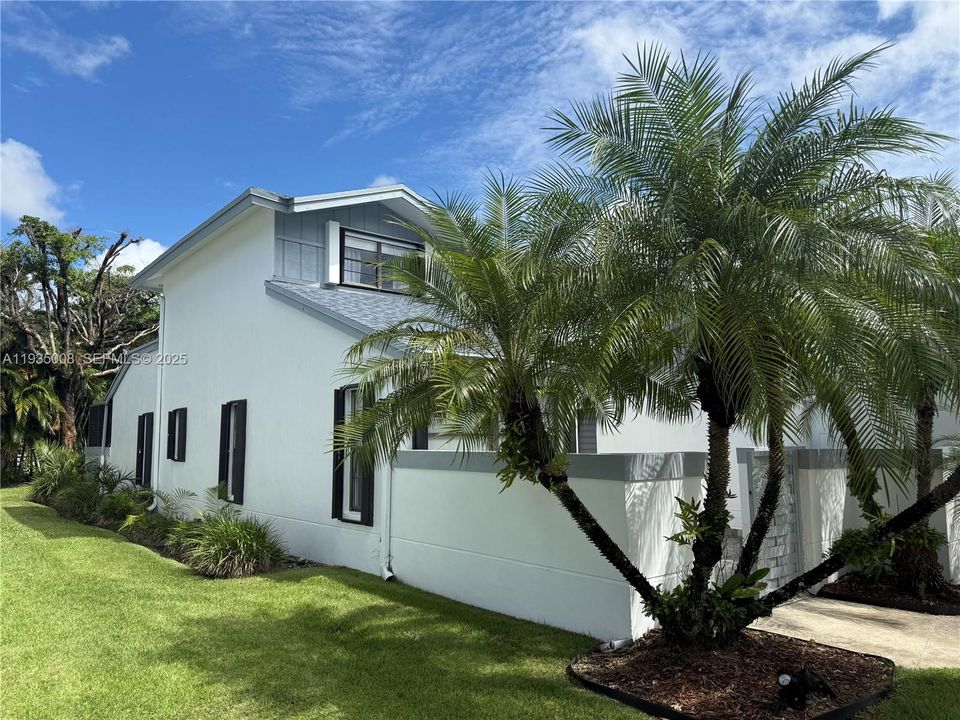 For Rent: $4,000 (3 beds, 2 baths, 1793 Square Feet)