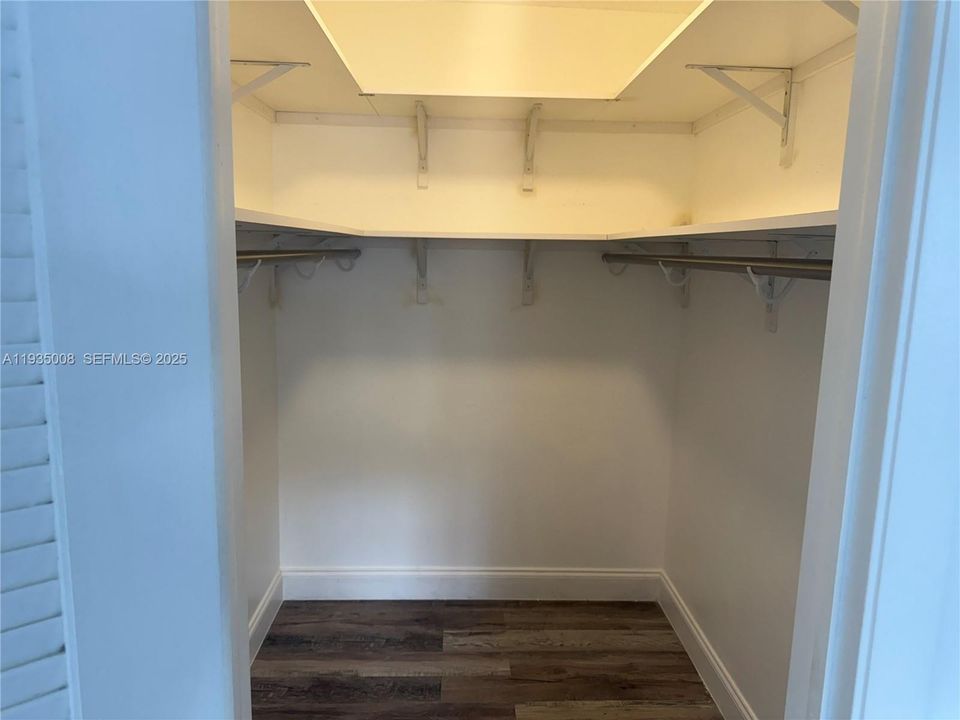 For Rent: $4,000 (3 beds, 2 baths, 1793 Square Feet)