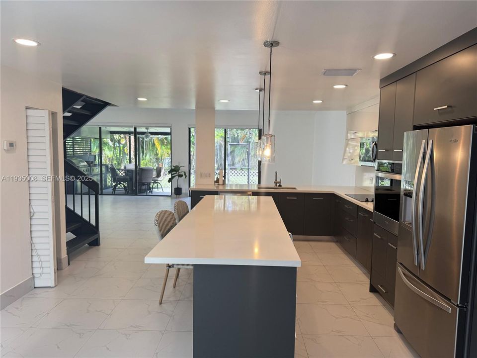 For Rent: $4,000 (3 beds, 2 baths, 1793 Square Feet)