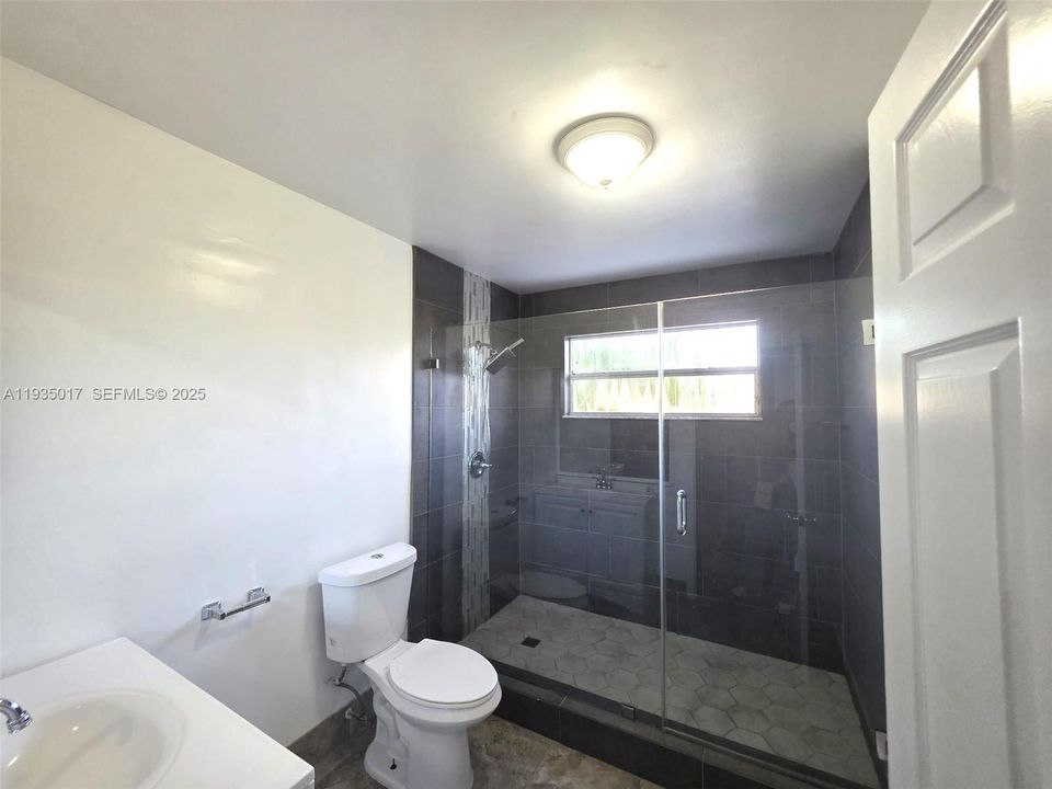 For Rent: $4,200 (3 beds, 2 baths, 1801 Square Feet)